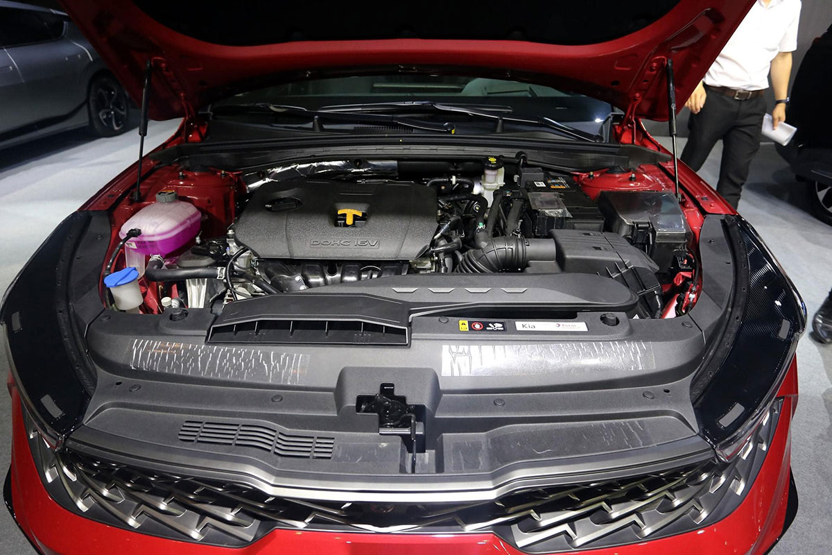 Ảnh thực tế KIA K5 2022 mới ra mắt, liệu có "lật ngược thế cờ" trước Toyota Camry? a10