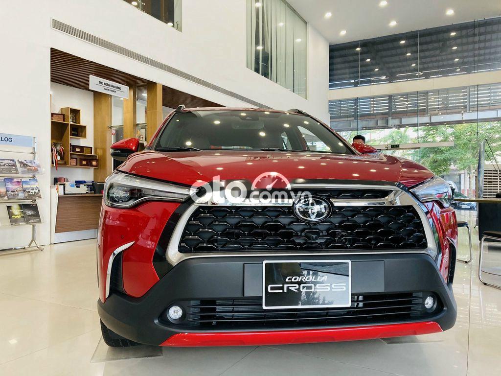 Cần bán xe Toyota Corolla Cross đời 2021, màu đỏ, nhập khẩu, giá 820tr