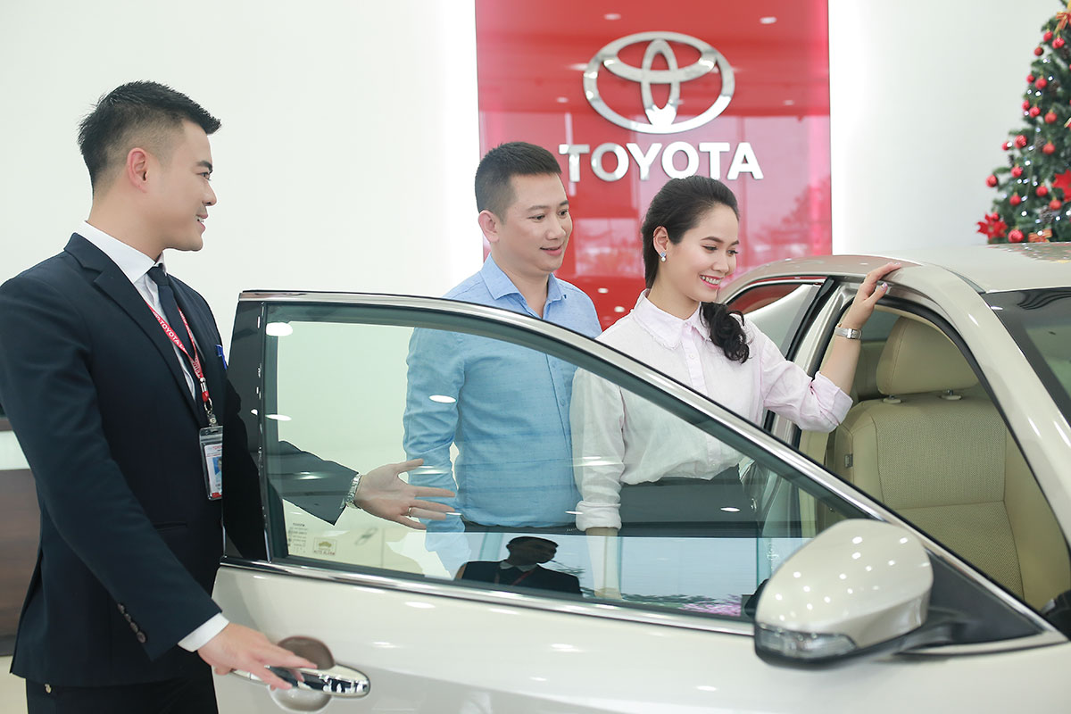 Chương trình Tưng bừng ưu đãi vạn lời tri ân của Toyota Việt Nam Chương trình Tưng bừng ưu đãi vạn lời tri ân của Toyota Việt Nam.