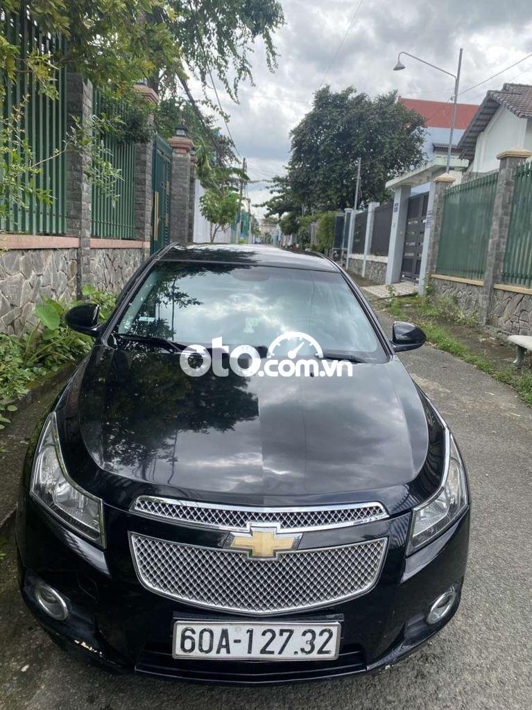 Xe Chevrolet Cruze năm 2013, màu đen số tự động, giá tốt