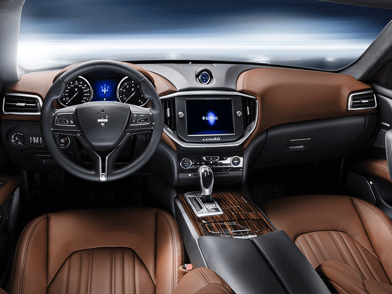 Nội thất Maserati Ghibli 2021.
