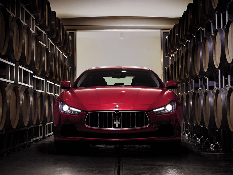 đầu xe Maserati Ghibli 2021.