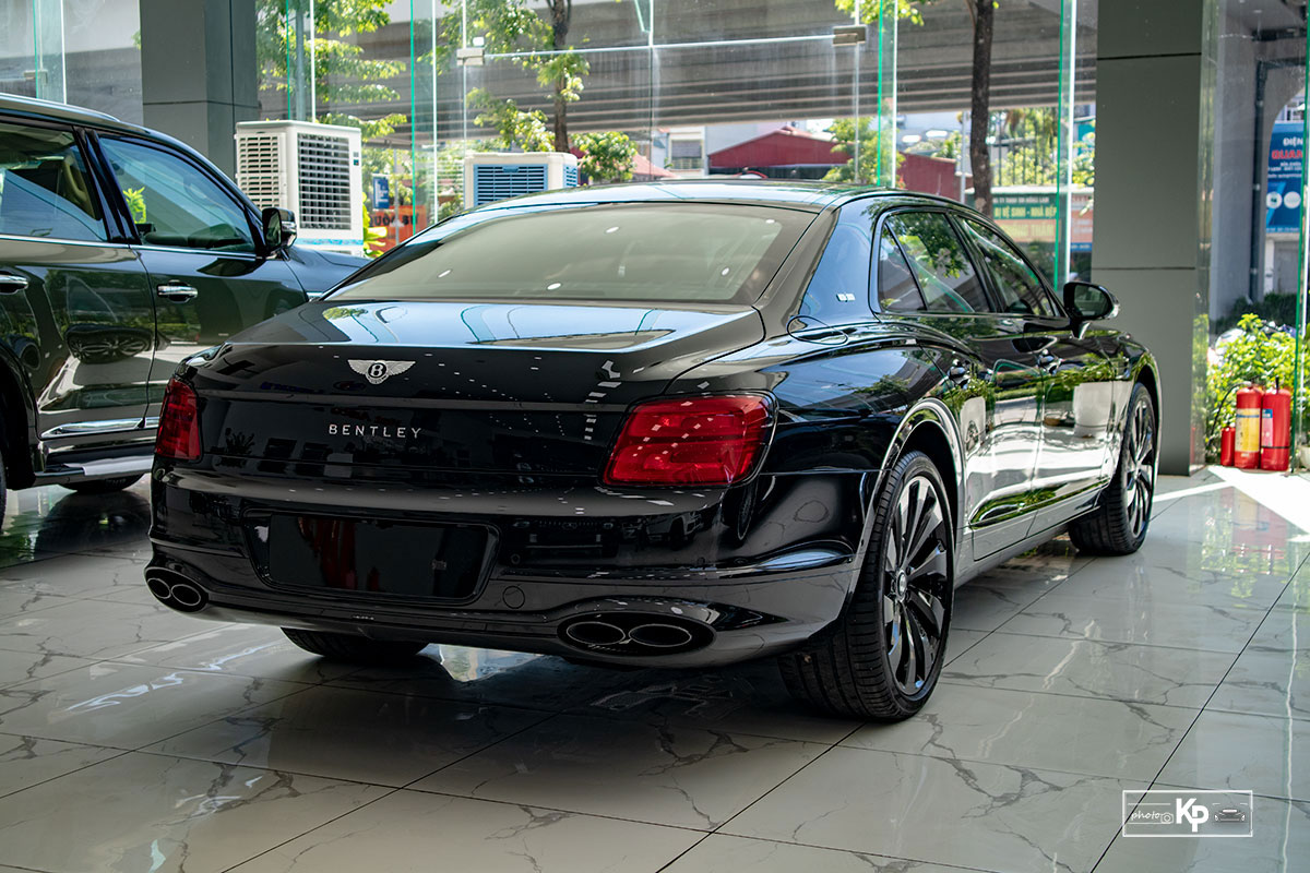 Ngắm chi tiết "hàng hiếm" Bentley Flying Spur First Edition full black tại Việt Nam a15