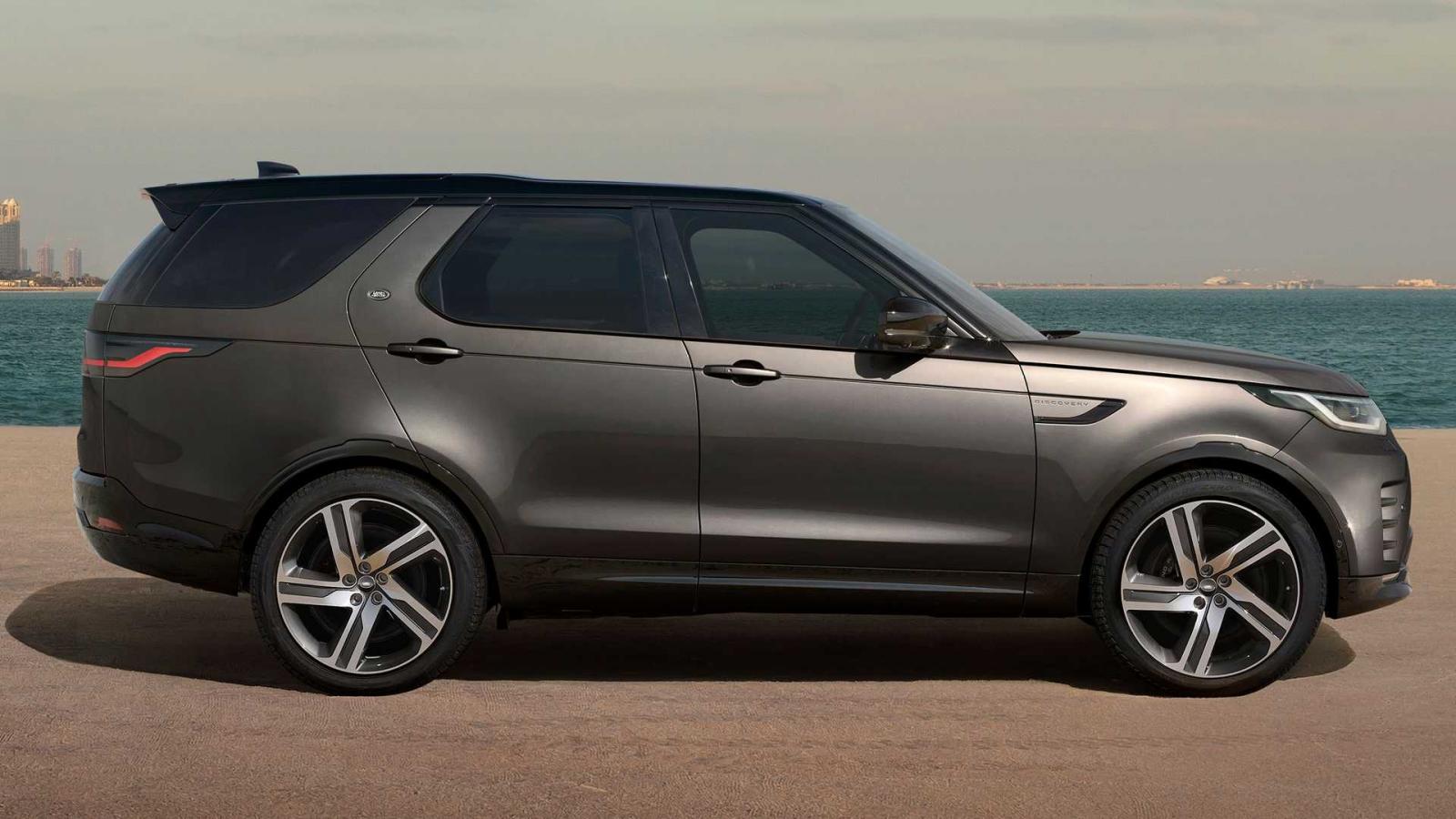 Land Rover Discovery Metropolitan Editon 2023 có một số thay đổi ở trang bị ngoại thất.
