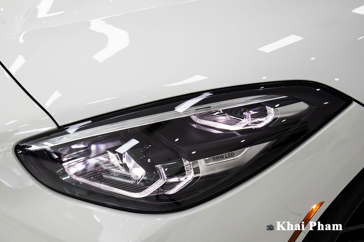 đèn pha BMW Z4 sDrive30i 2021.