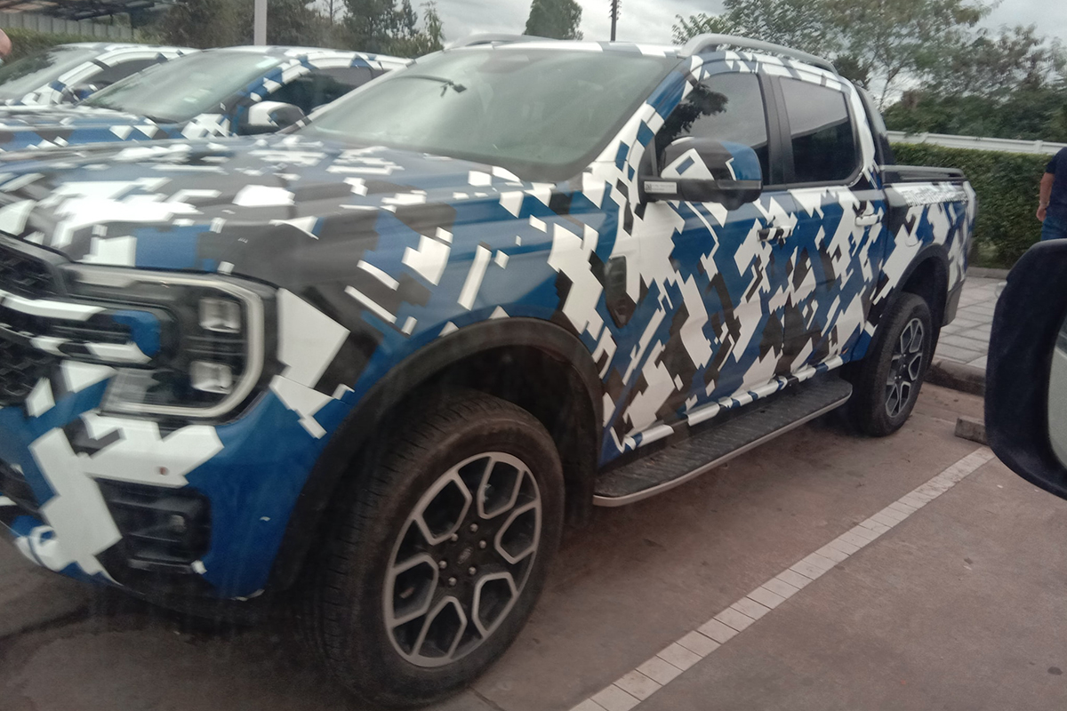 Ford Ranger 2022 hoàn toàn mới.