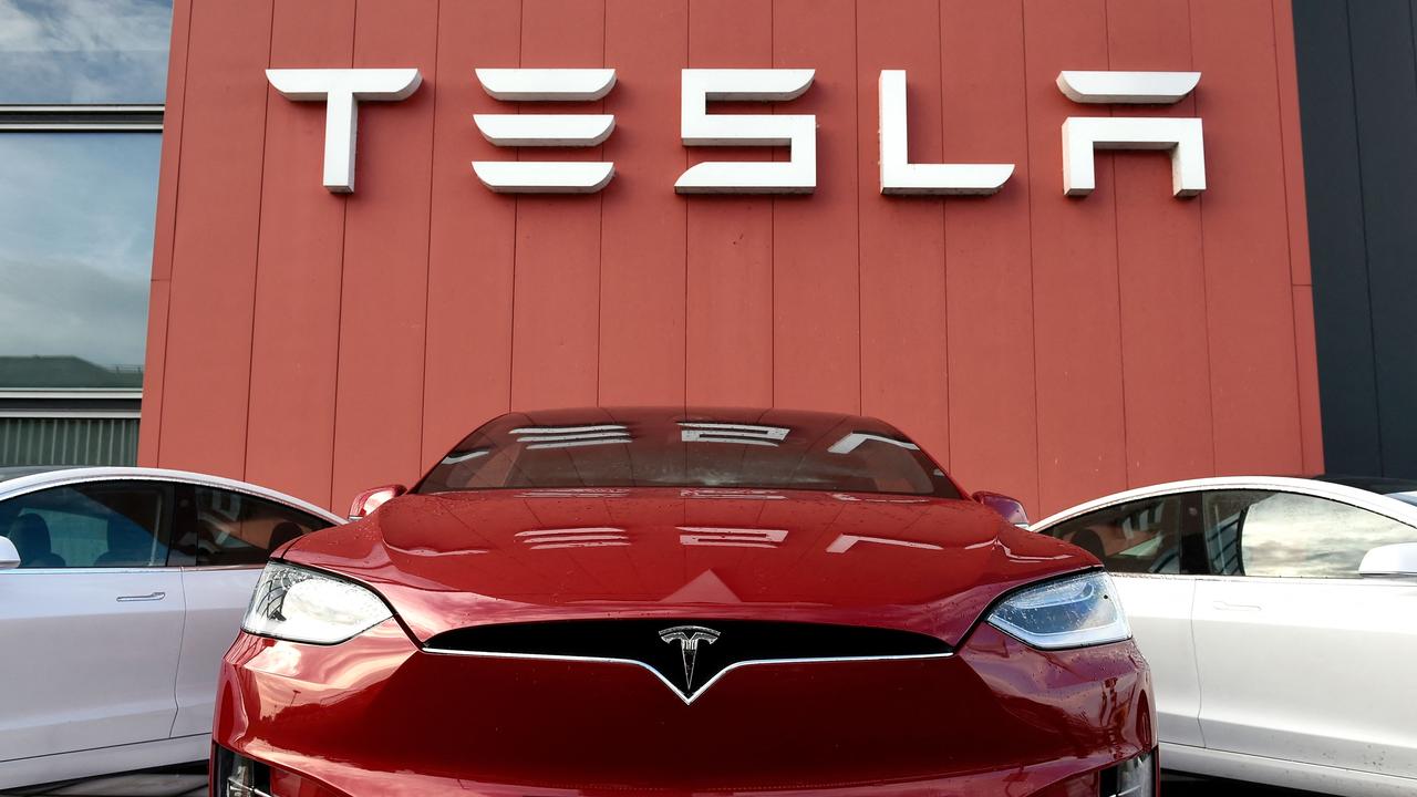 Tesla đang là thương hiệu vượt lên mạnh mẽ.