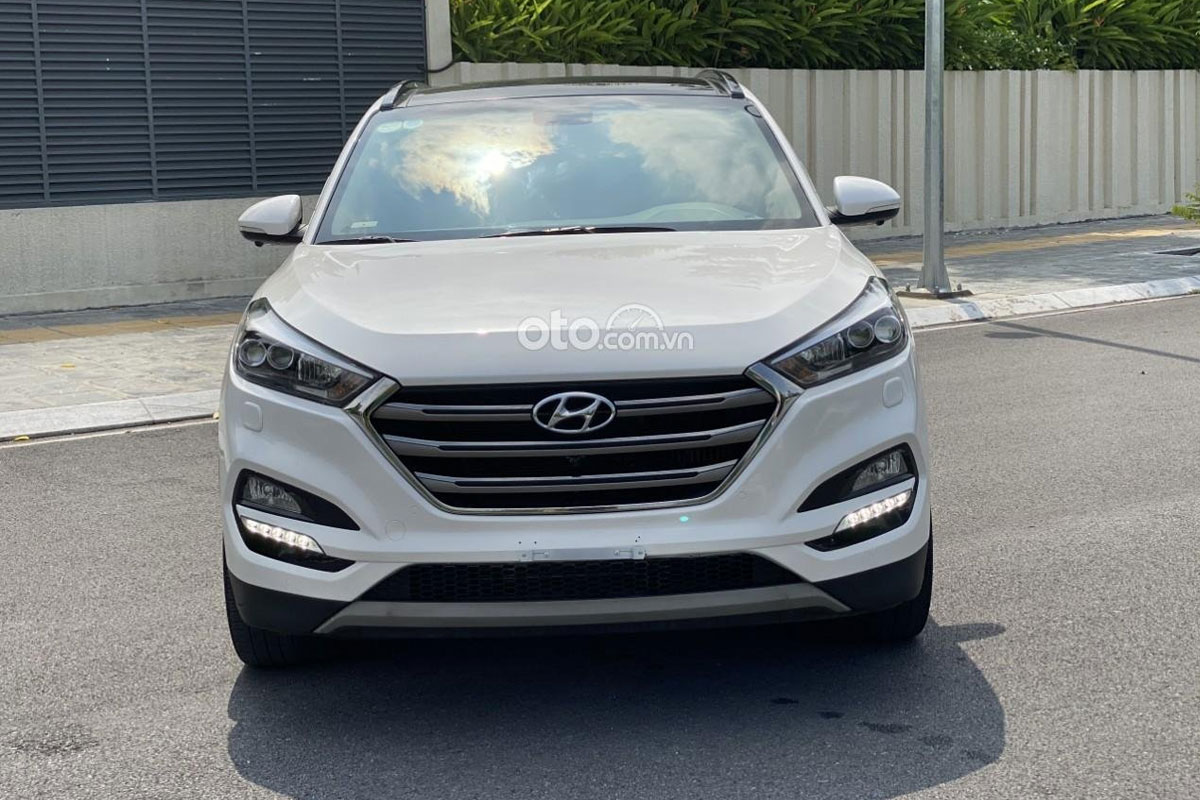 Hyundai Tucson 2018 vẫn còn rất mới.