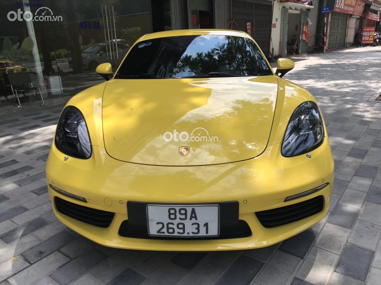 Porsche Macan 718 đời 2018, màu vàng, xe nhập Mỹ, xe đẹp như mới, giá cực tốt