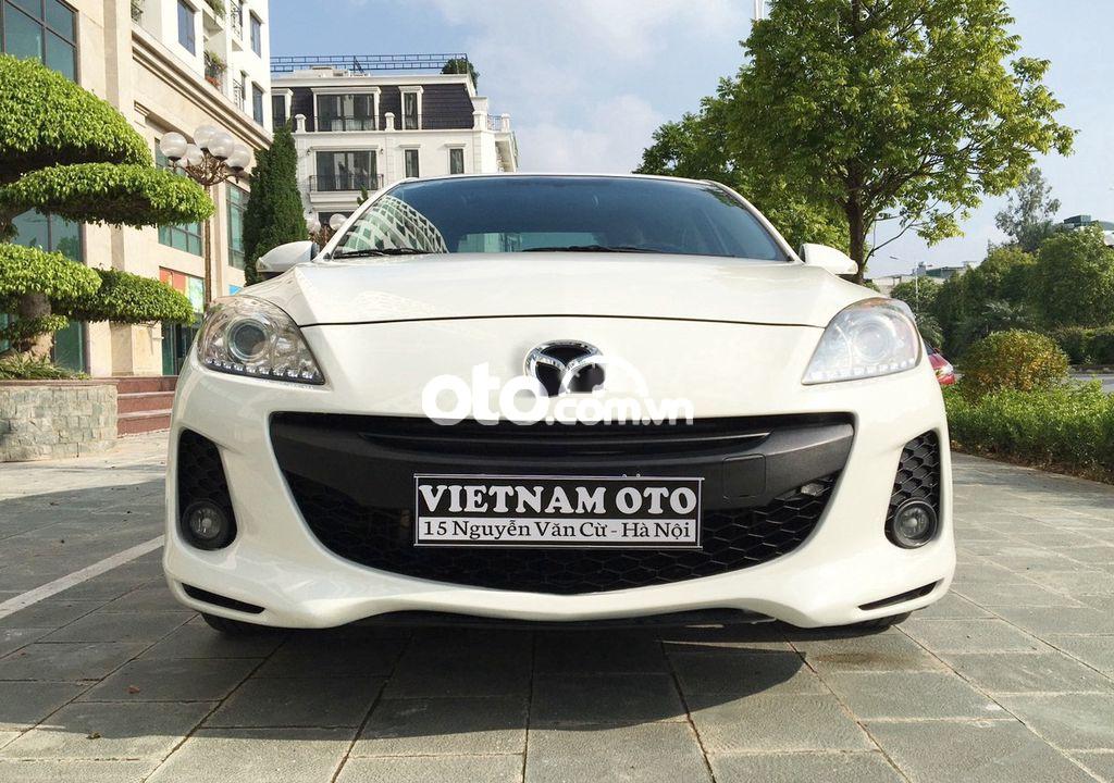 Cần bán gấp Mazda 3 1.6AT sản xuất năm 2013, màu trắng giá cạnh tranh