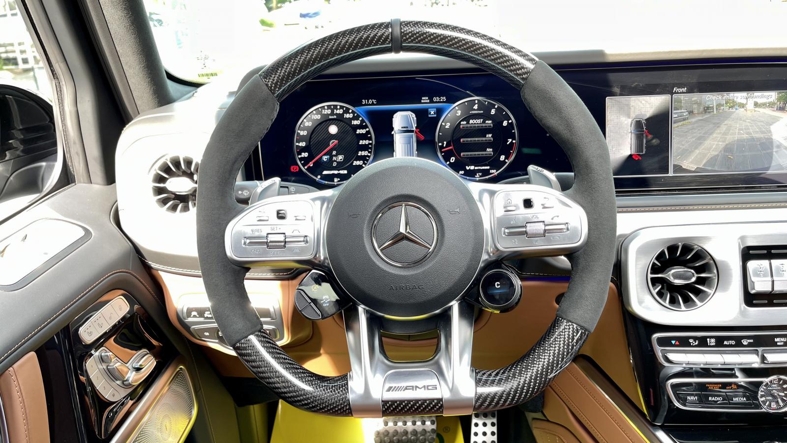 vô-lăng xe Mercedes-AMG G63.