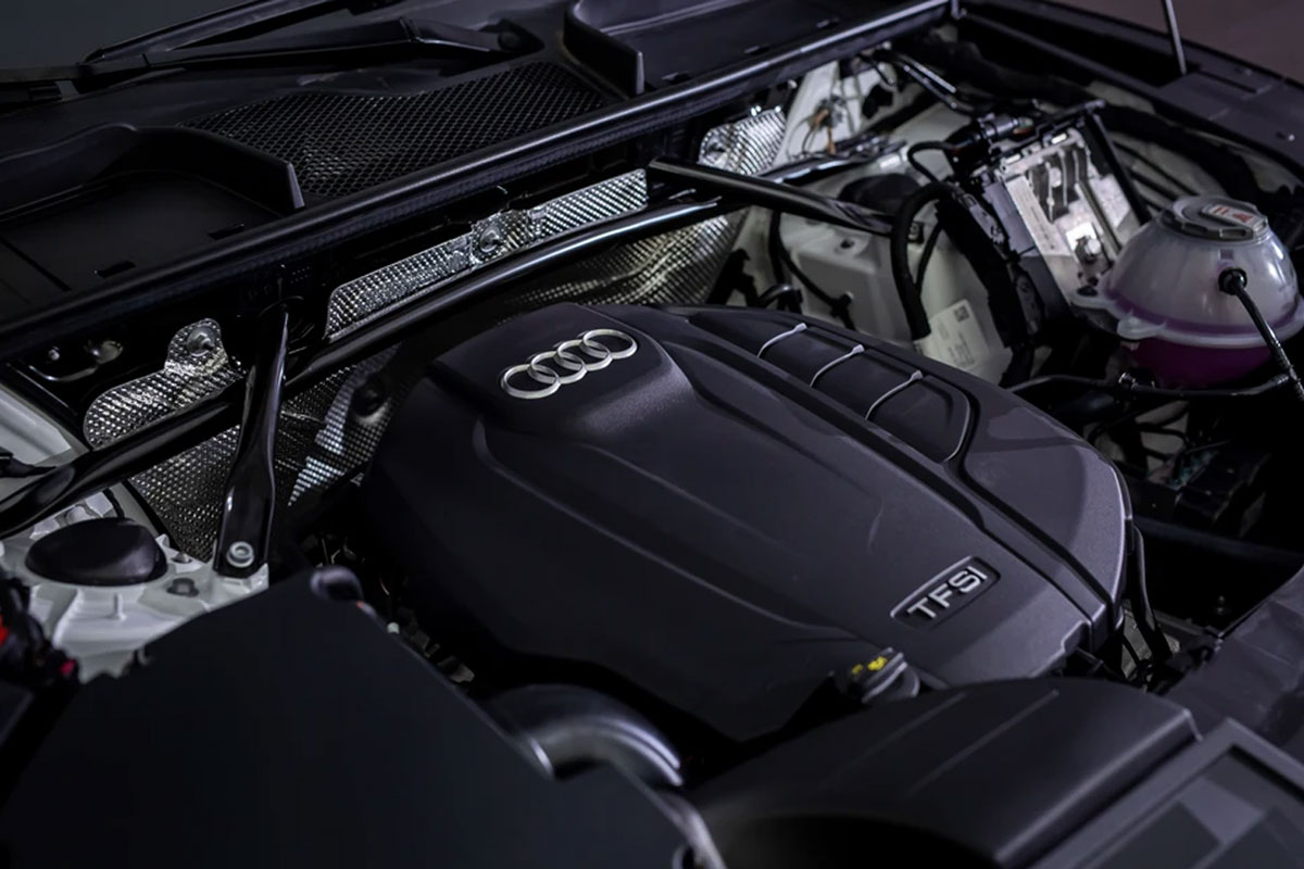 Audi Q5 Sportback là bản 45 TFSI sử dụng động cơ xăng 4 xy lanh 2.0L. 