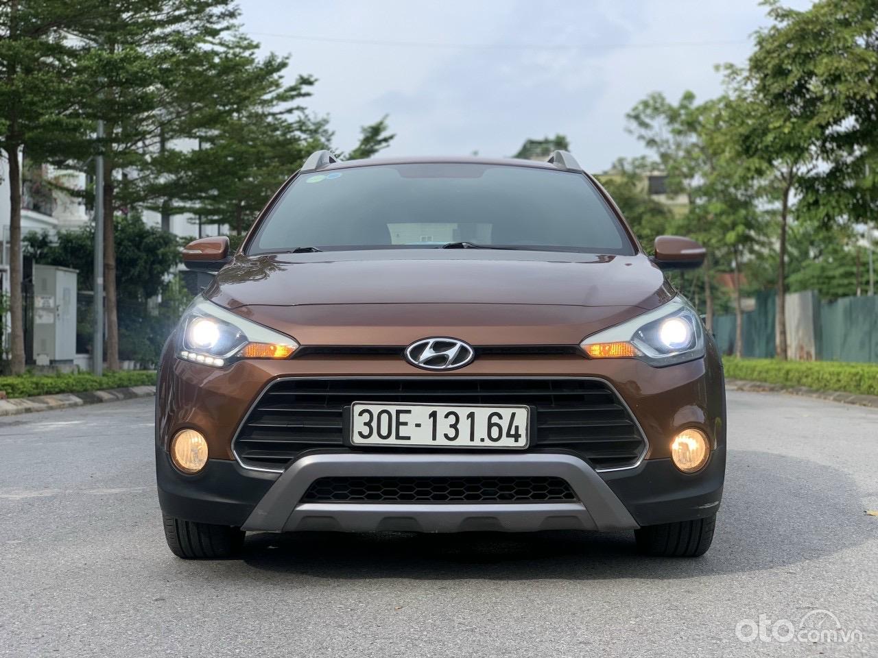 Bán xe Hyundai i20 Active năm 2015 nhập khẩu nguyên chiếc giá chỉ 455tr