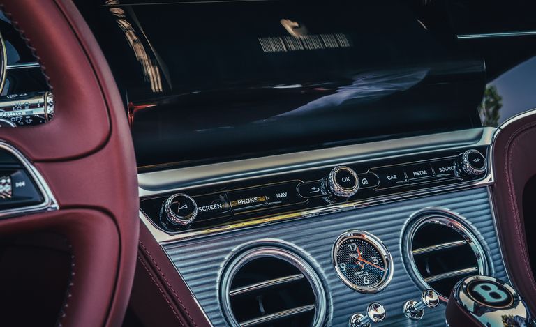 điều hòa xe Bentley Continental 2021-2022