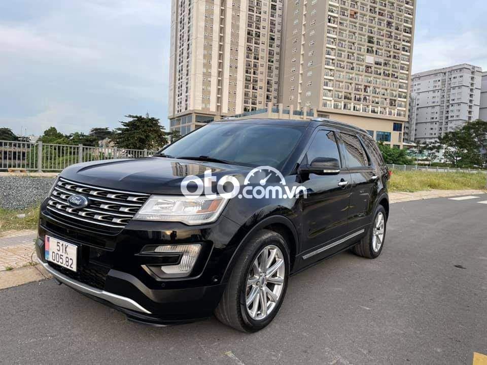 Cần bán gấp Ford Explorer sản xuất năm 2018, màu đen, nhập khẩu nguyên chiếc