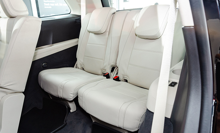 hàng ghế thứ 3 xe Mercedes GLS 450 4Matic .