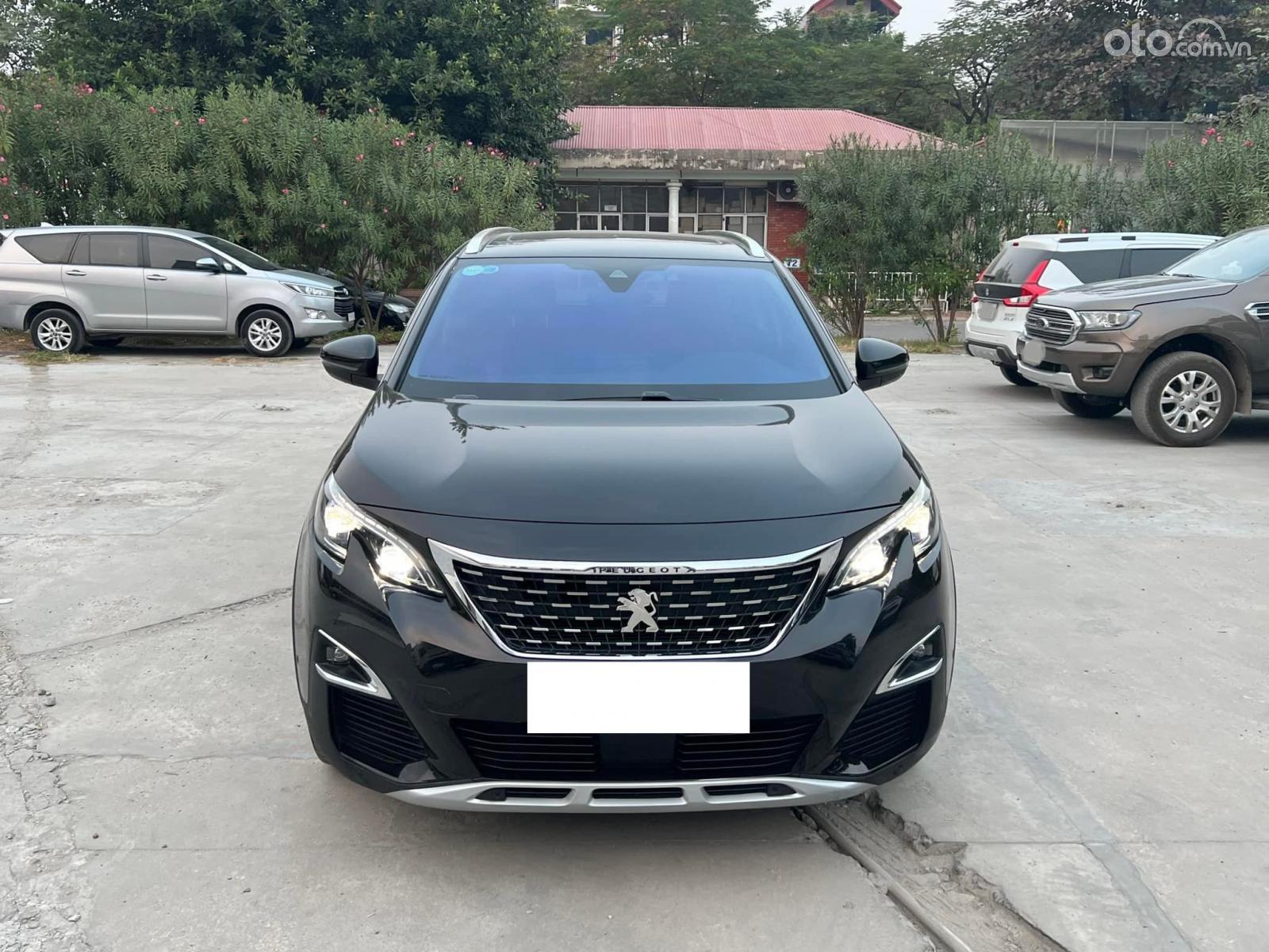 Bán Peugeot 5008 2019, số tự động, màu đen