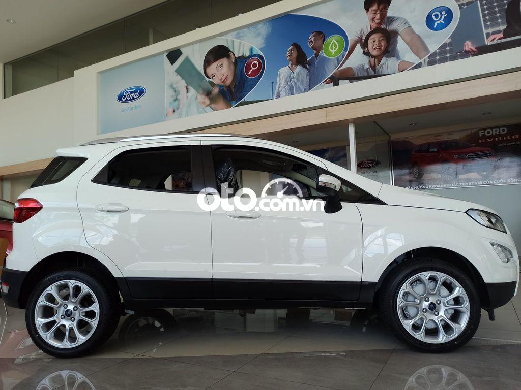 Cần bán Ford EcoSport Titanium đời 2021, màu trắng