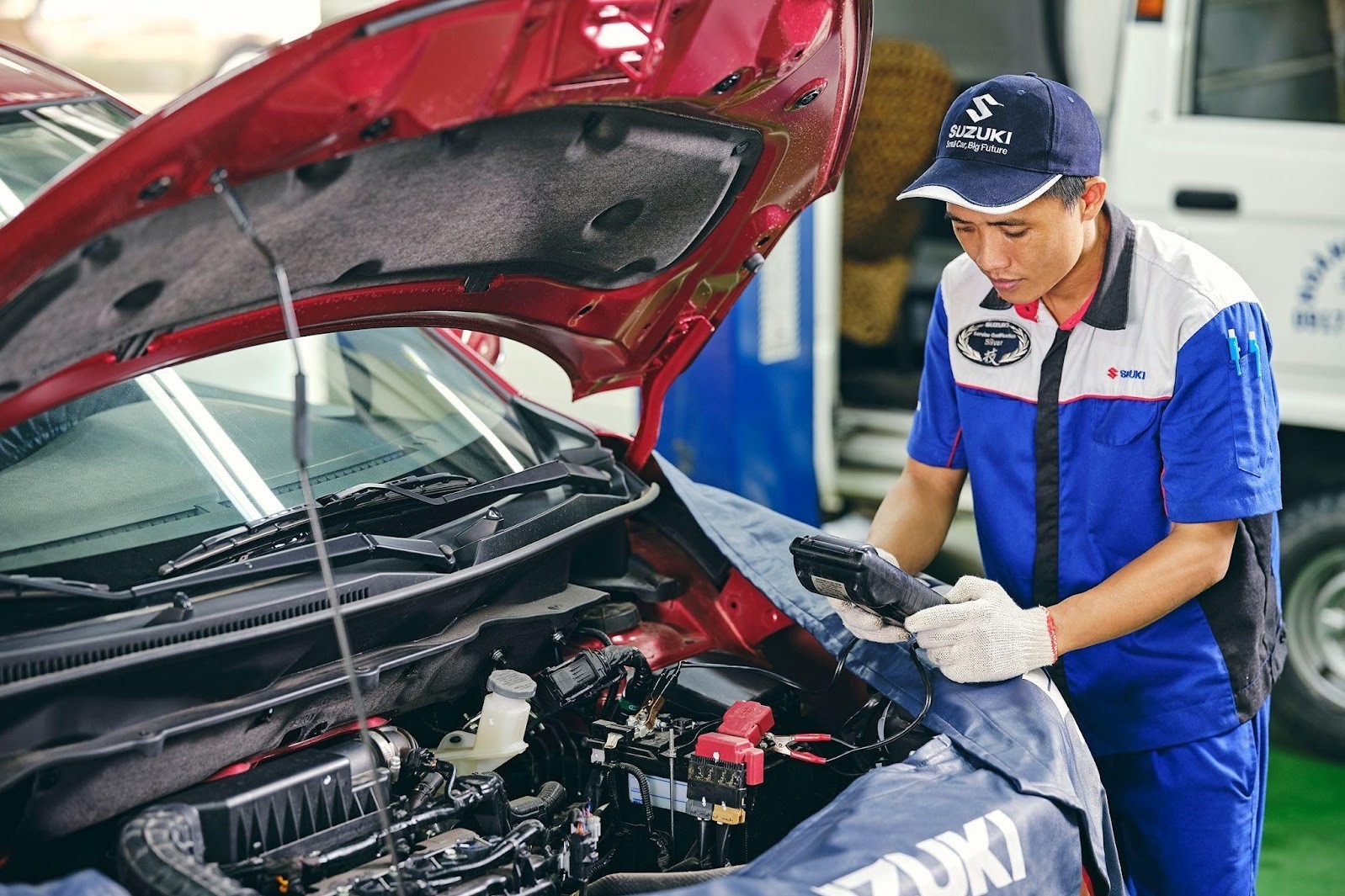Suzuki đã mở thêm nhiều đại lý mới, giúp khách hàng dễ dàng tiếp cận để chọn mua xe và tham gia bảo dưỡng  1