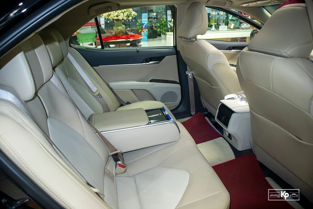 Thông số kỹ thuật Toyota Camry 2022.