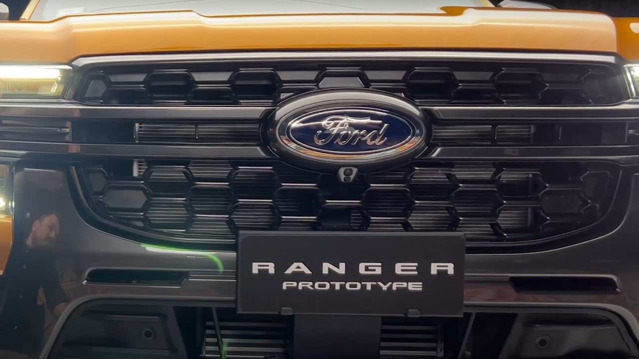 Ảnh thực tế Ford Ranger 2022, quá hiện đại khiến người Việt ngóng chờ a4