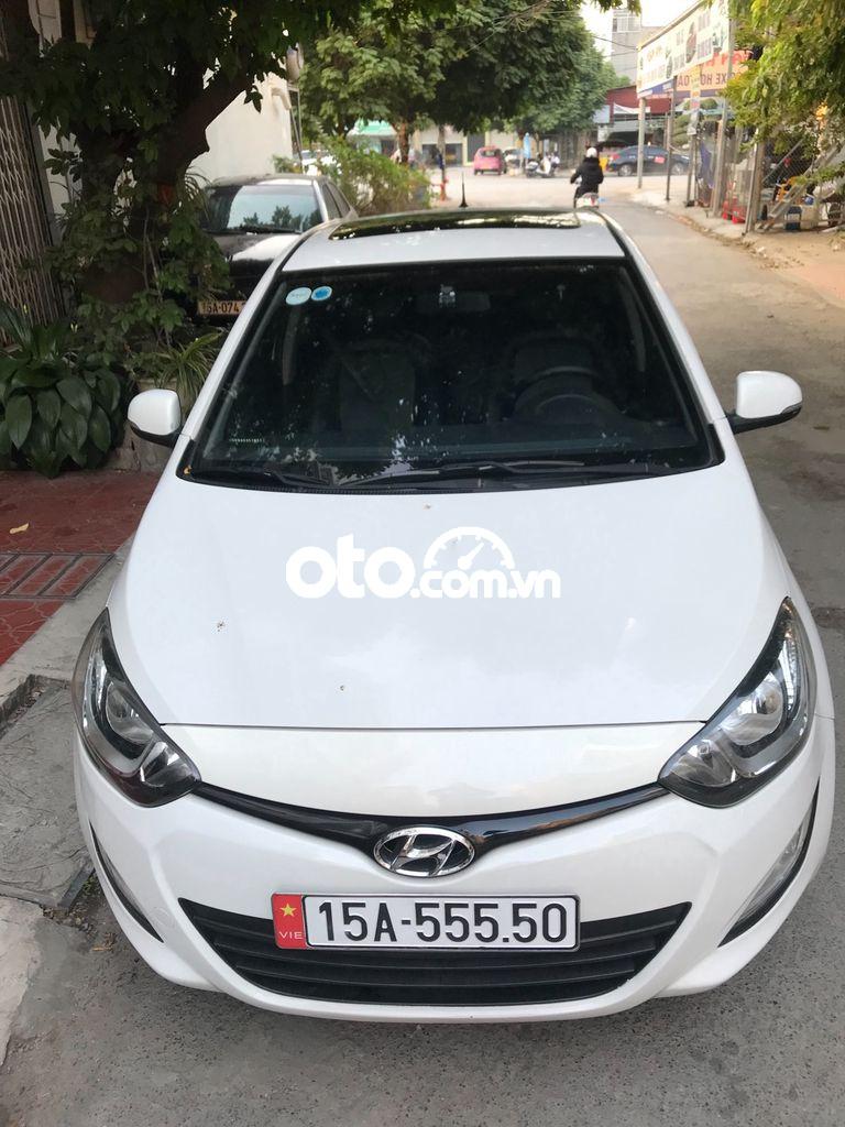 Bán Hyundai i20 Sport 1.4 AT sản xuất năm 2013, màu trắng, xe nhập