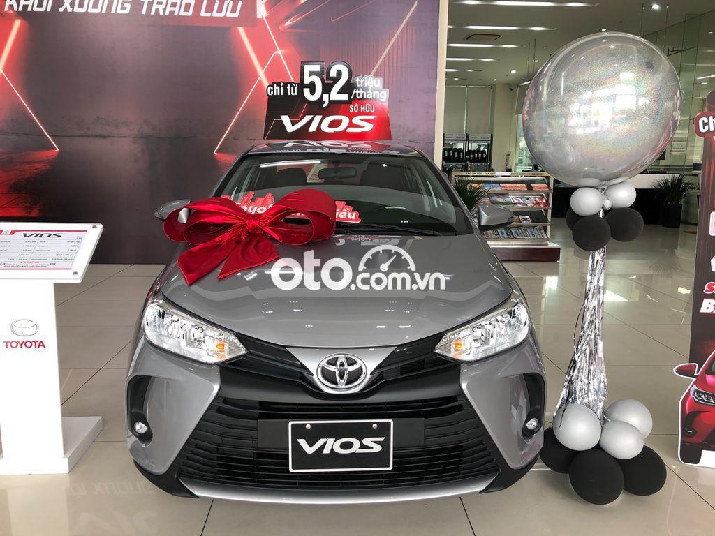 Bán ô tô Toyota Vios 1.5E MT sản xuất 2021, màu bạc