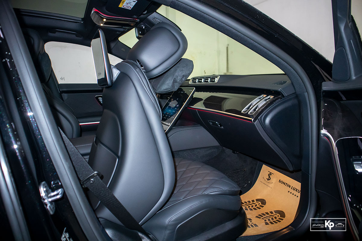 Mục sở thị Mercedes-Benz S 500 4Matic 2022 nhập tư tại Việt Nam a19