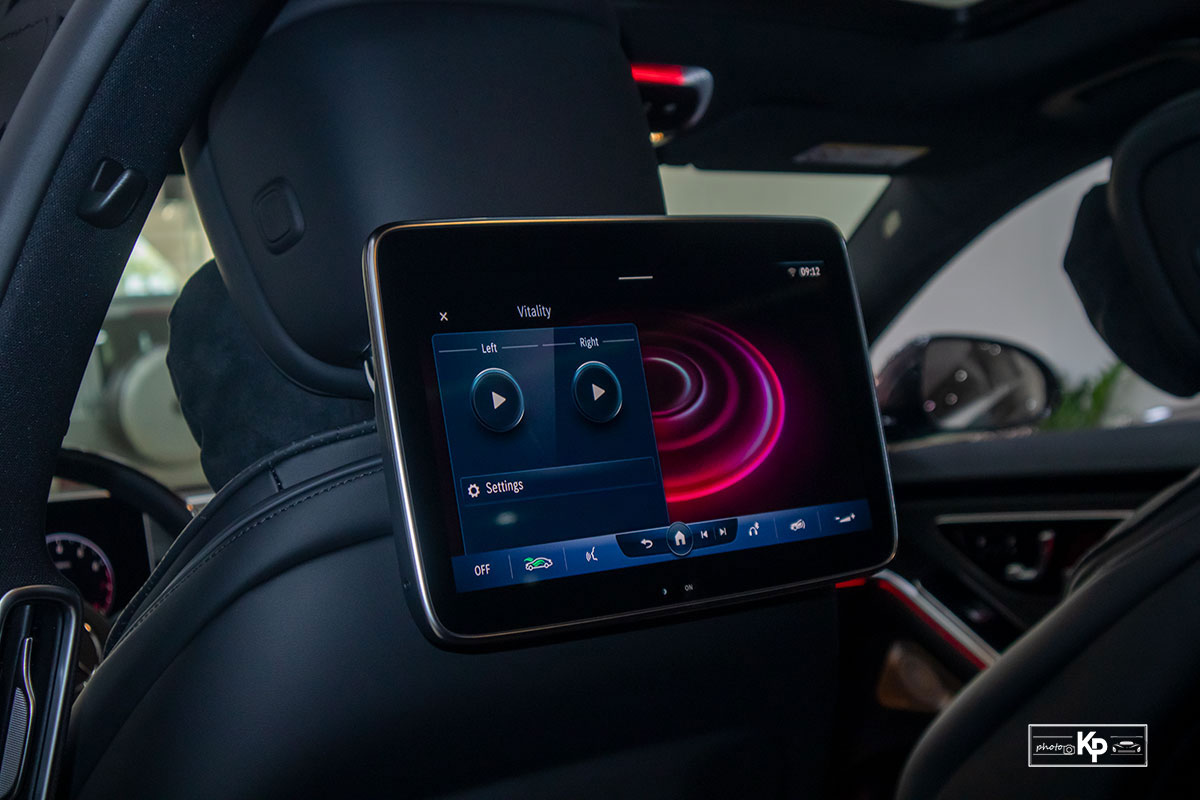 Mục sở thị Mercedes-Benz S 500 4Matic 2022 nhập tư tại Việt Nam a24