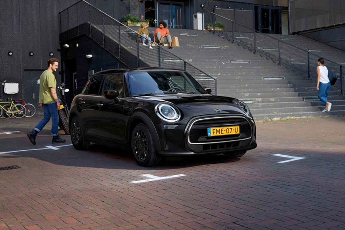 Giá xe MINI One 2022 mới nhất