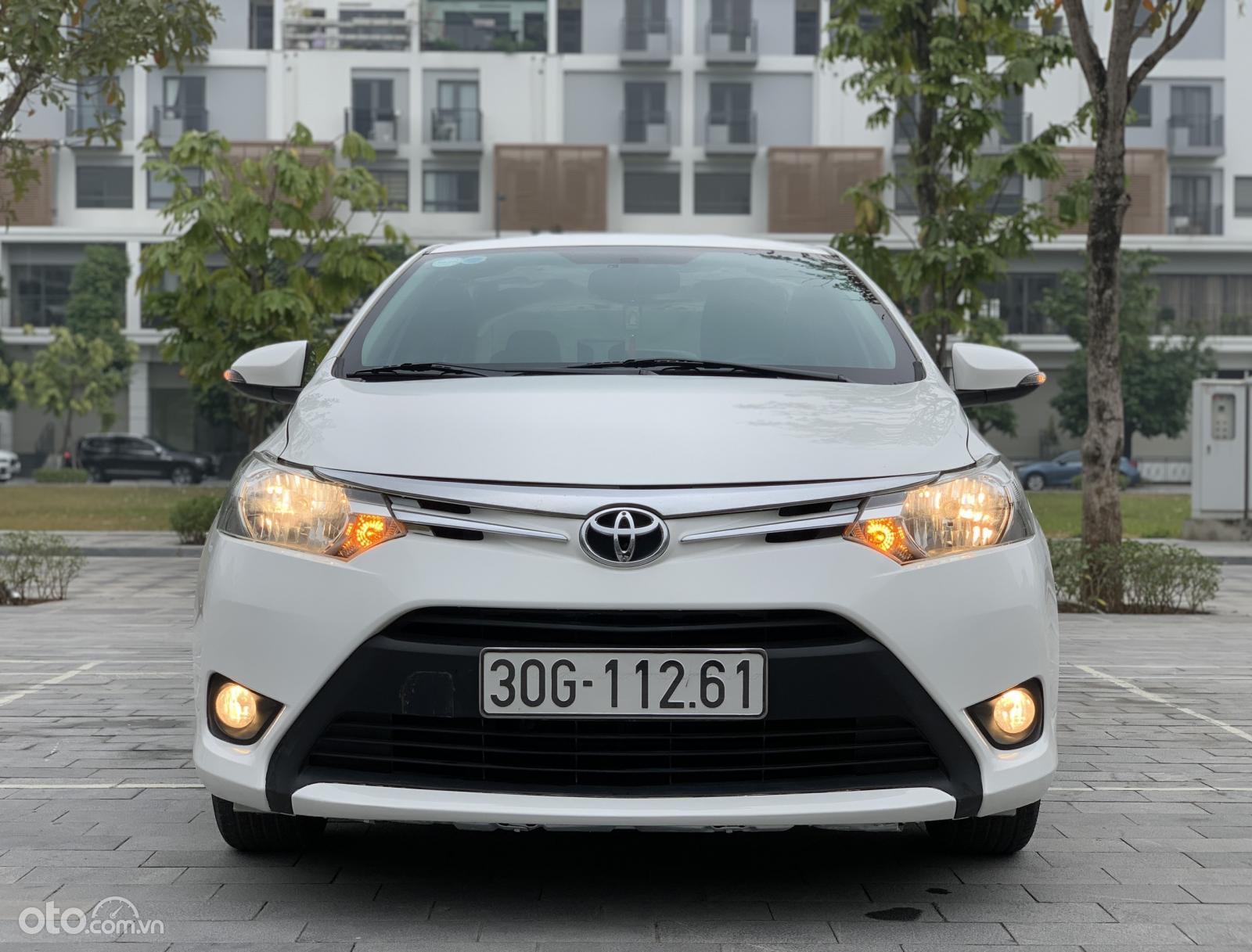 Cần bán gấp Toyota Vios đăng ký lần đầu 2018 xe gia đình giá chỉ 425tr