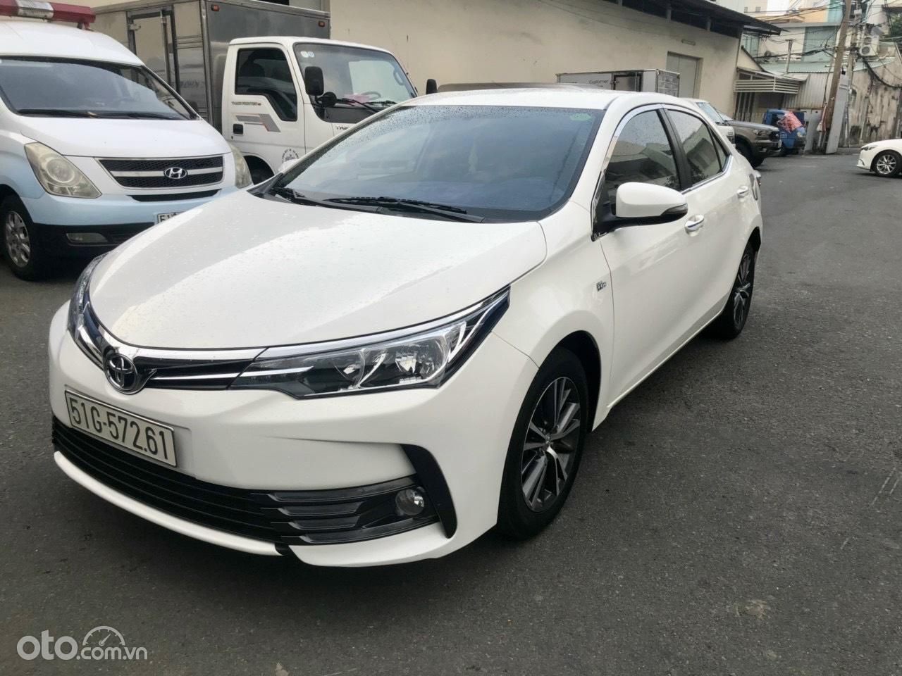 Toyota Corolla Altis 1.8G CVT sản xuất 2018