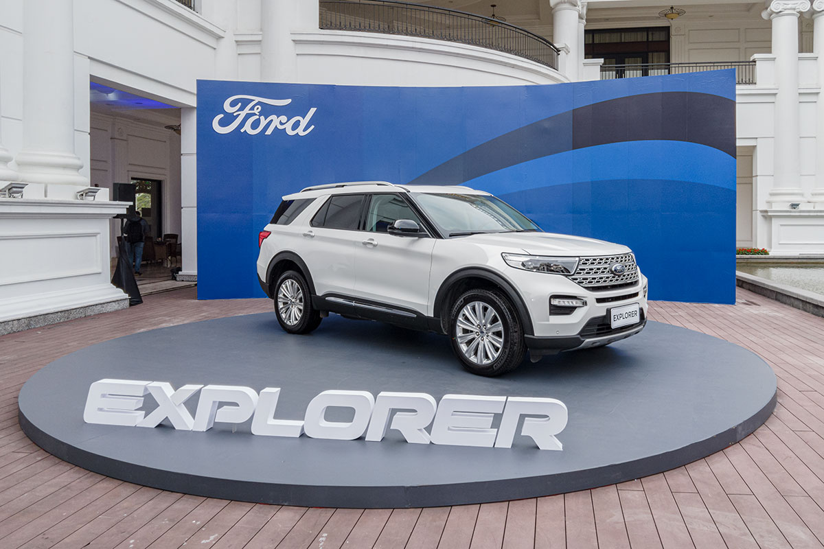 Cận cảnh Ford Explorer 2022 tại Việt Nam, ngoại hình ấn tượng cùng nhiều nâng cấp đáng giá.