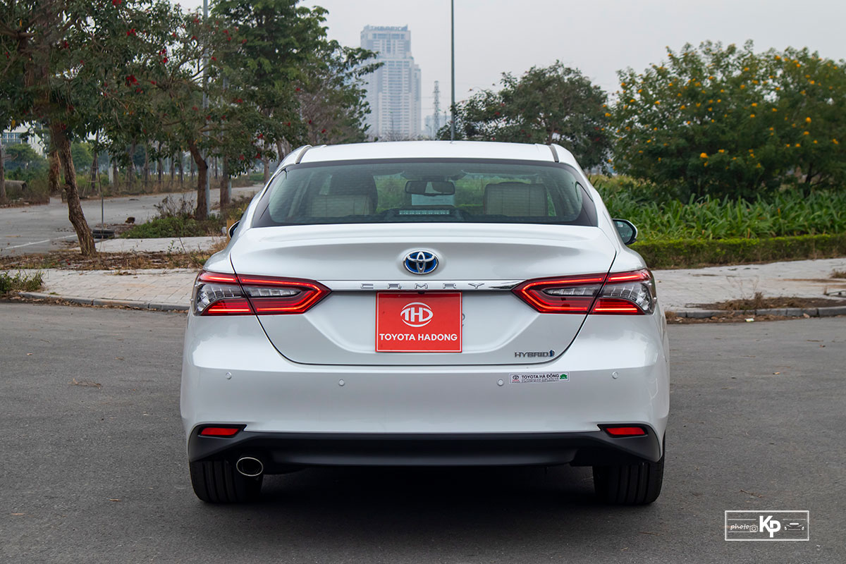 Đánh giá xe Toyota Camry 2022 a13