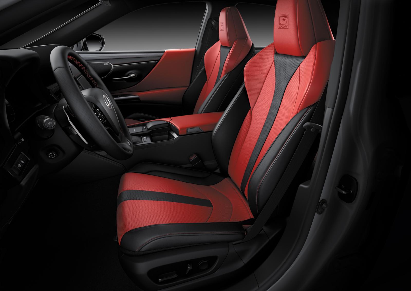 Thiết kế ghế ngồi thể thao trên Lexus ES 250 F Sport.