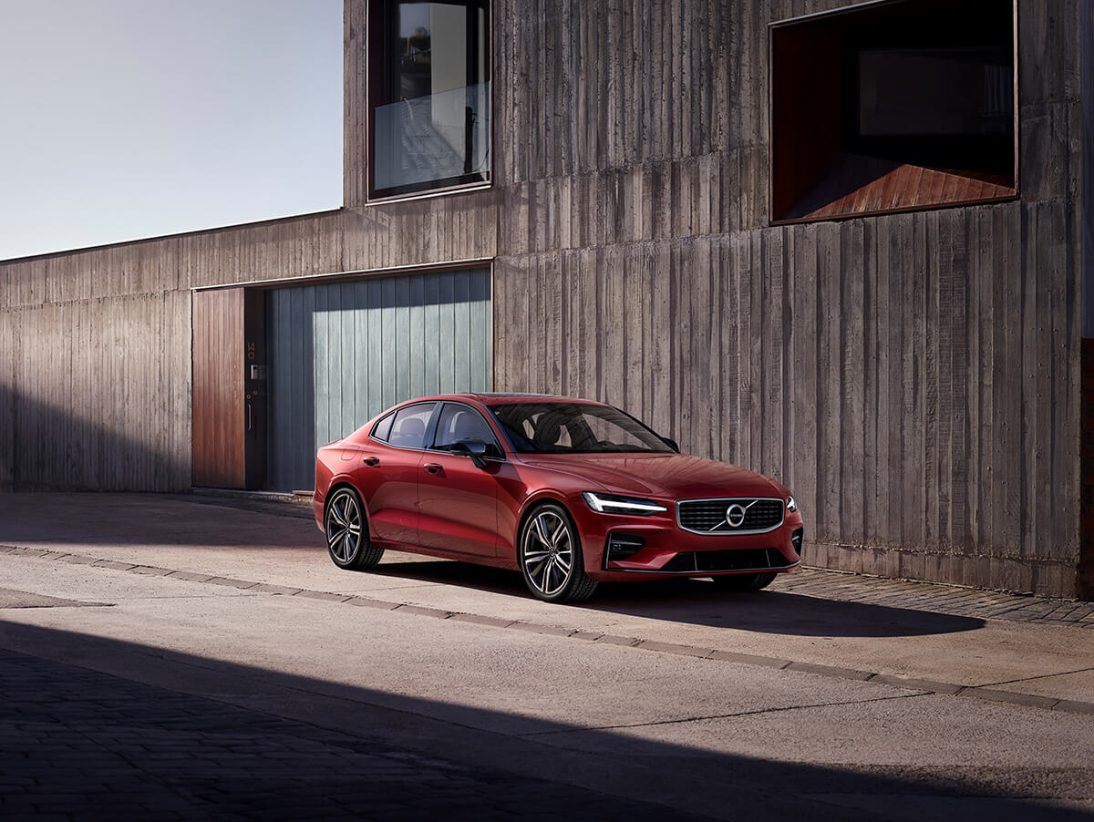 Giá xe Volvo S60 mới nhất tại Việt Nam.