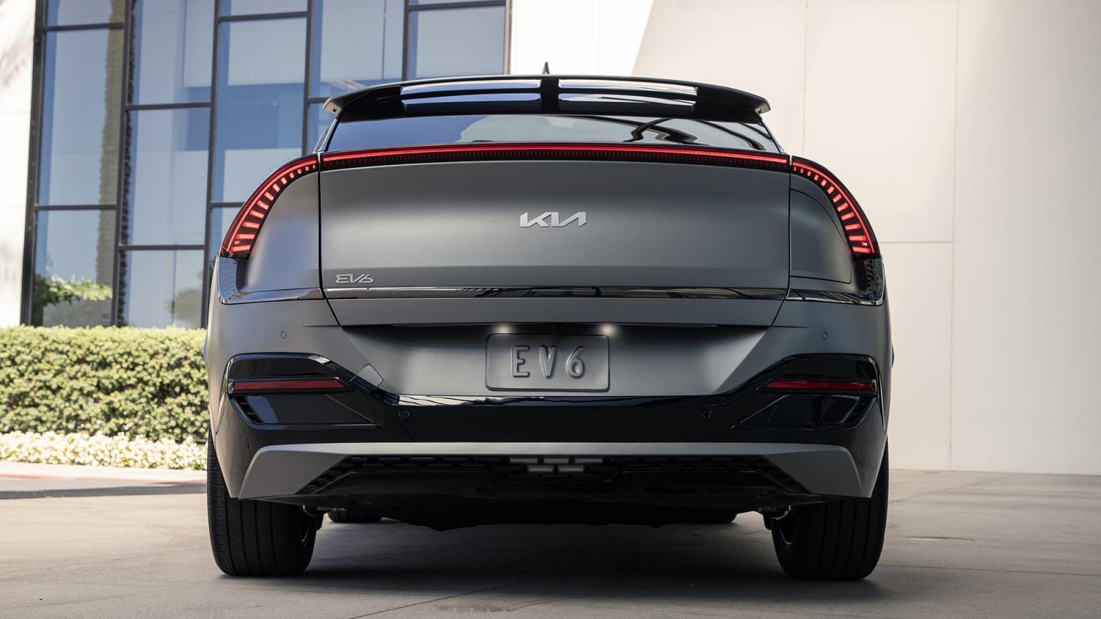 đuôi xe KIA EV6 2022.