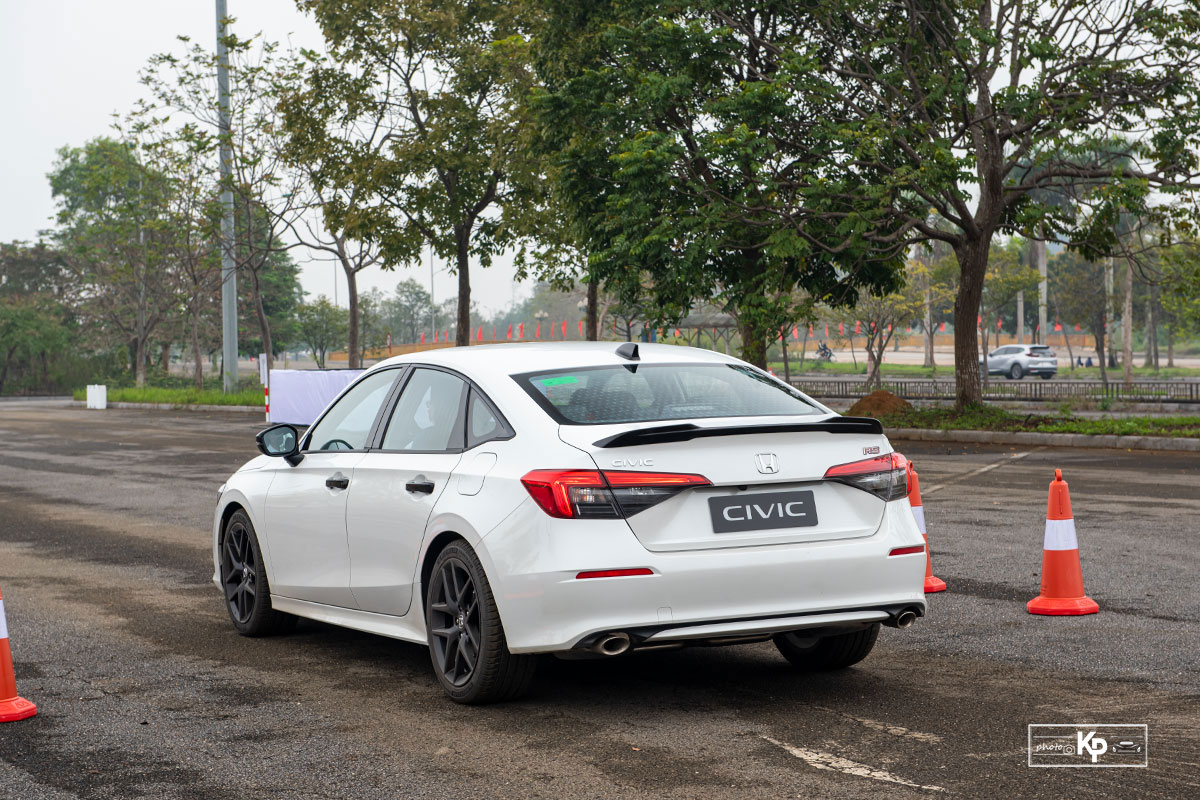 Đánh giá xe Honda Civic 2022 a4