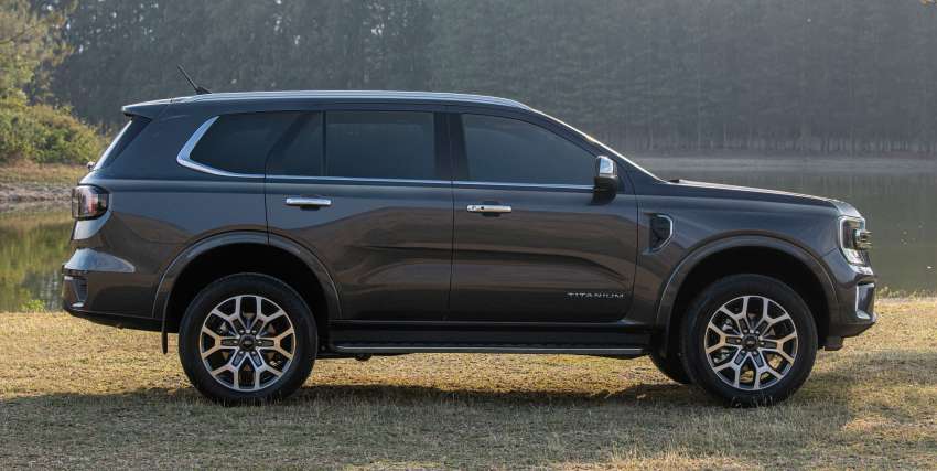 thân xe Ford Everest 2022.