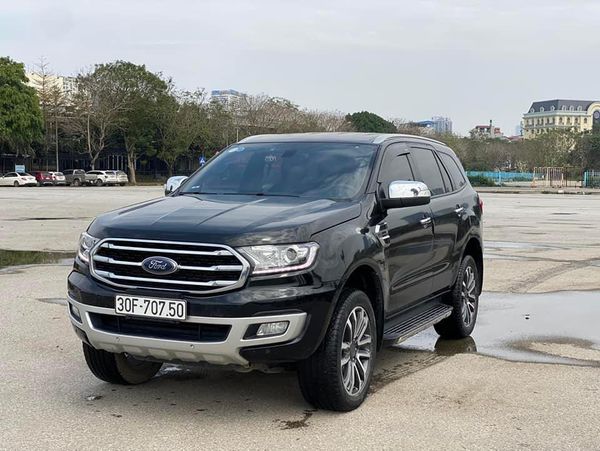 Mua bán Ford Everest Titanium 2.0 AT 4x2 2018 giá 980 triệu - 22374877