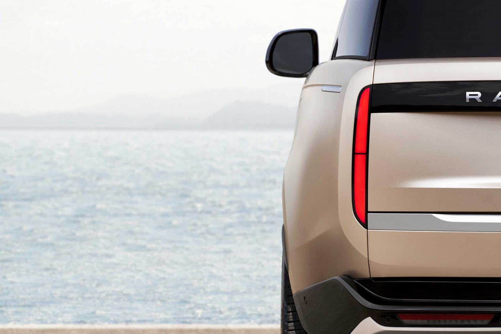 đèn hậu xe Land Rover Range Rover 2022.