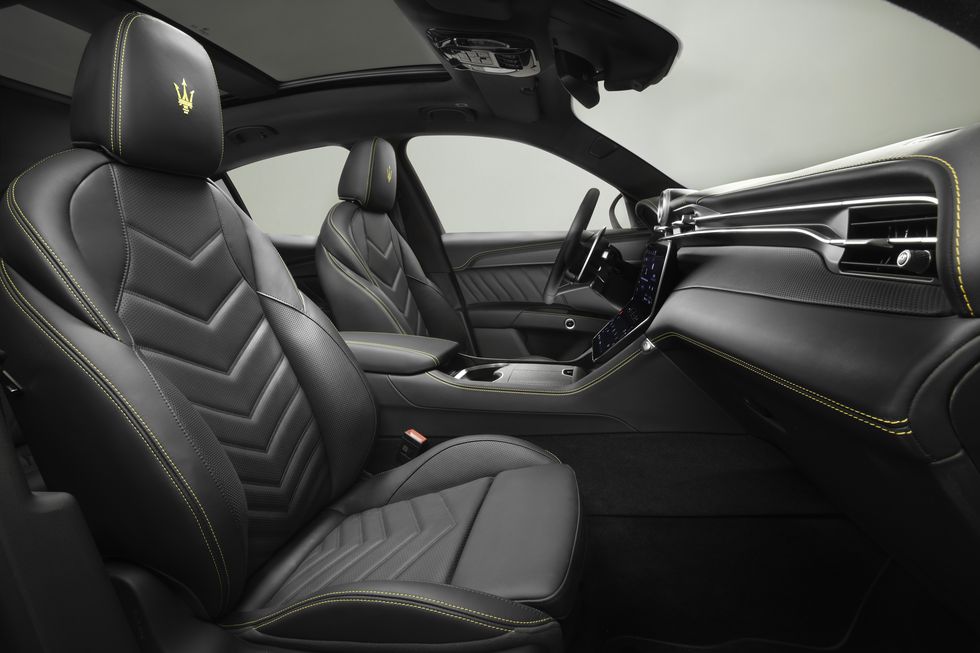 ghế xe Maserati Grecale.