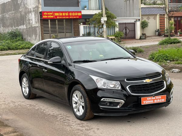 Lộ ảnh sống và giá bán Chevrolet Cruze 2015 Việt Nam