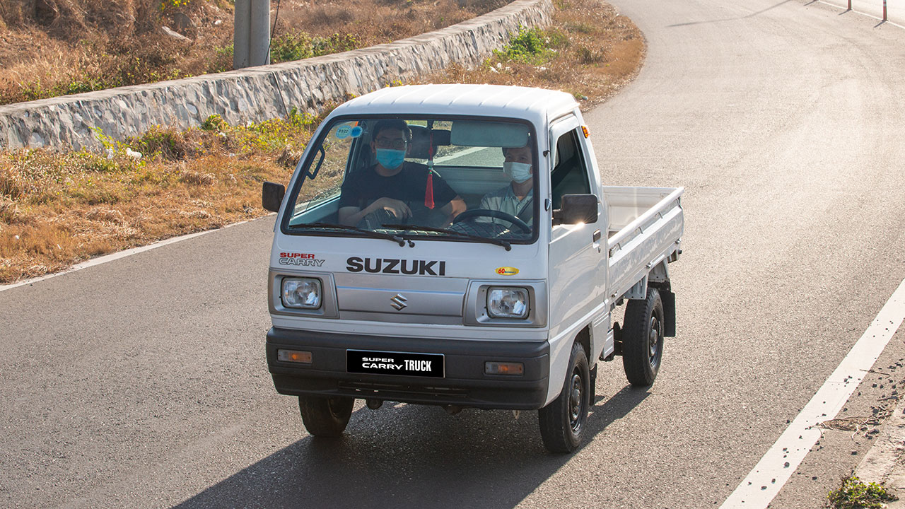 Thời điểm này, khách hàng chỉ cần bỏ ra khoảng 236 triệu đồng để sở hữu Suzuki Super Carry Truck.