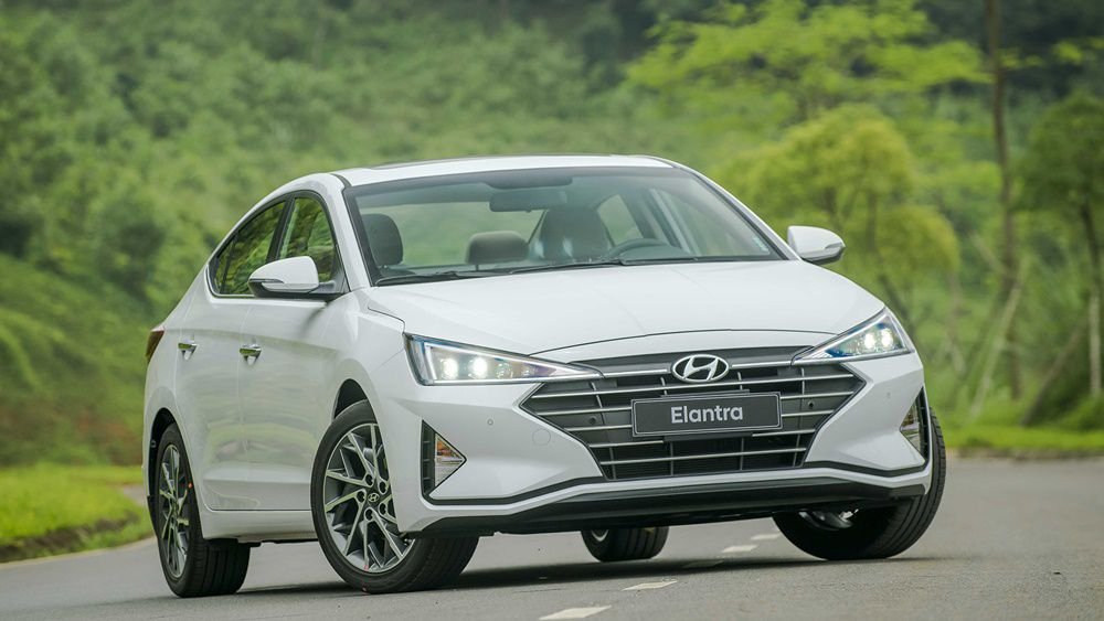 Hyundai Elantra có doanh số 294 xe bán ra trong tháng 3/2022 1