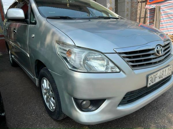 Buy Used Toyota Innova 2012 for sale only 700000  ID158784