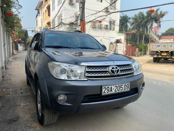 Bán Xe Toyota Fortuner 2011