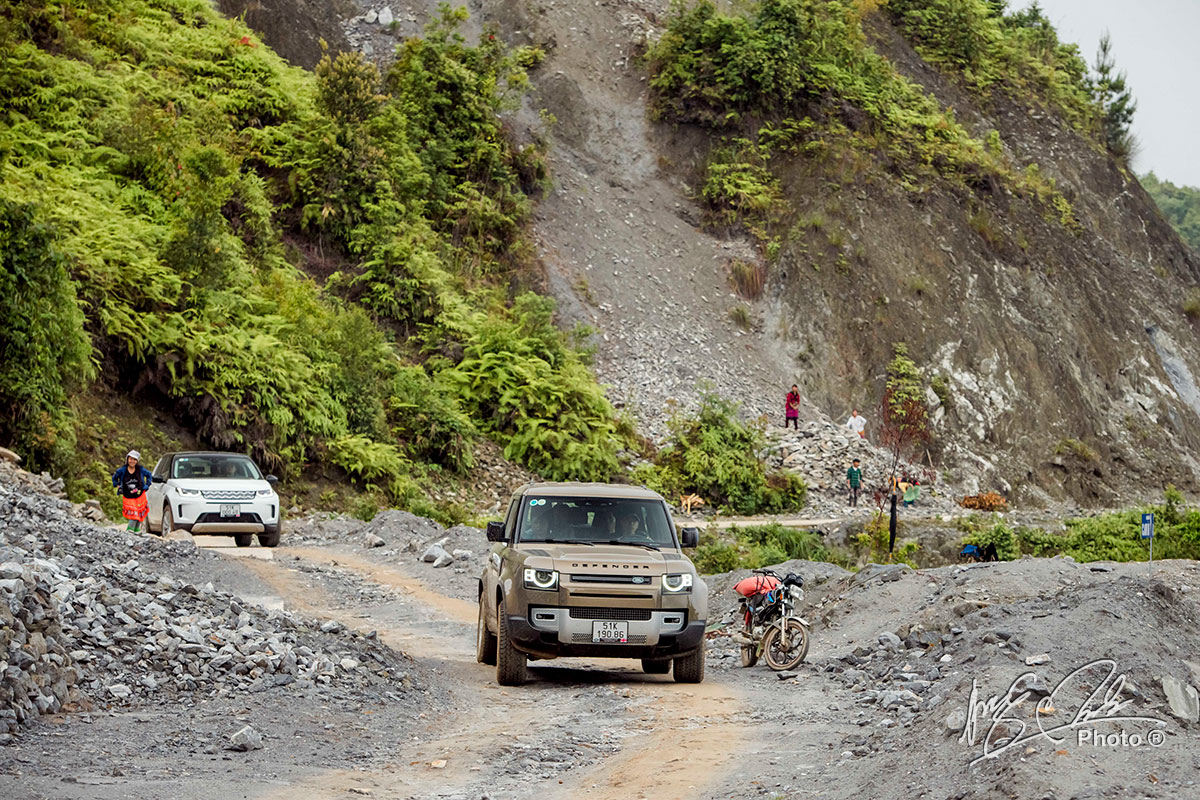 Trải nghiệm Land Rover Defender 5.