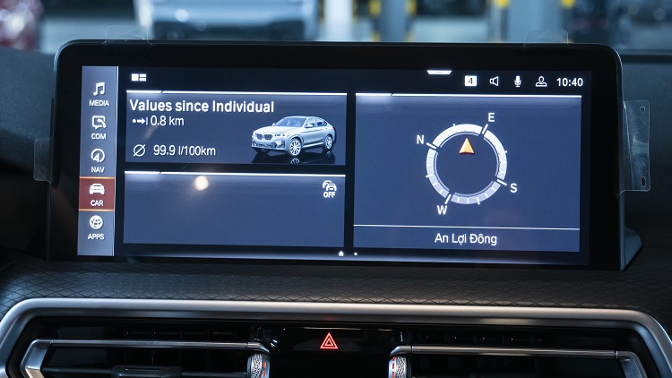 màn hình cảm ứng trung tâm trên xe BMW X4 2022.