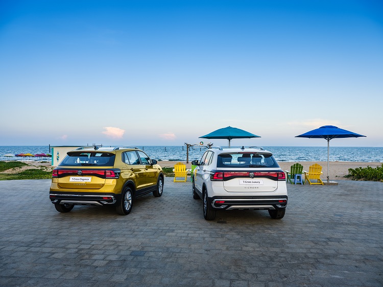Đuôi xe Volkswagen T-Cross 2022 thiết kế sang trọng, nổi bật.